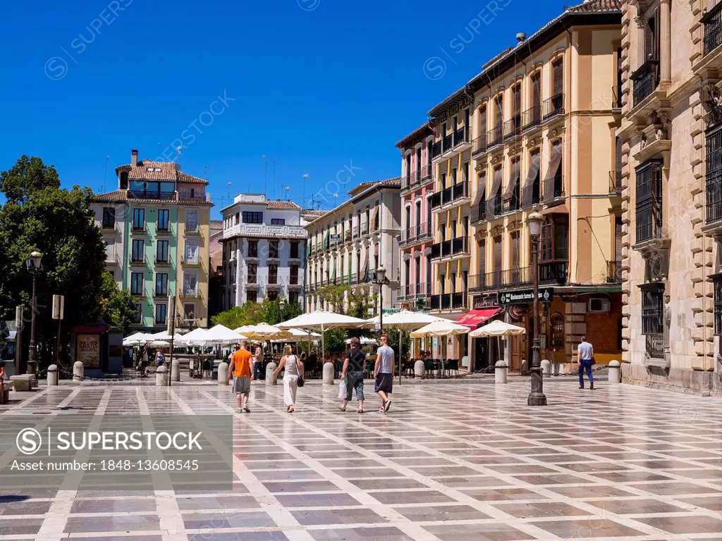 Plaza Nueva, Granada, Andalucía, Spain