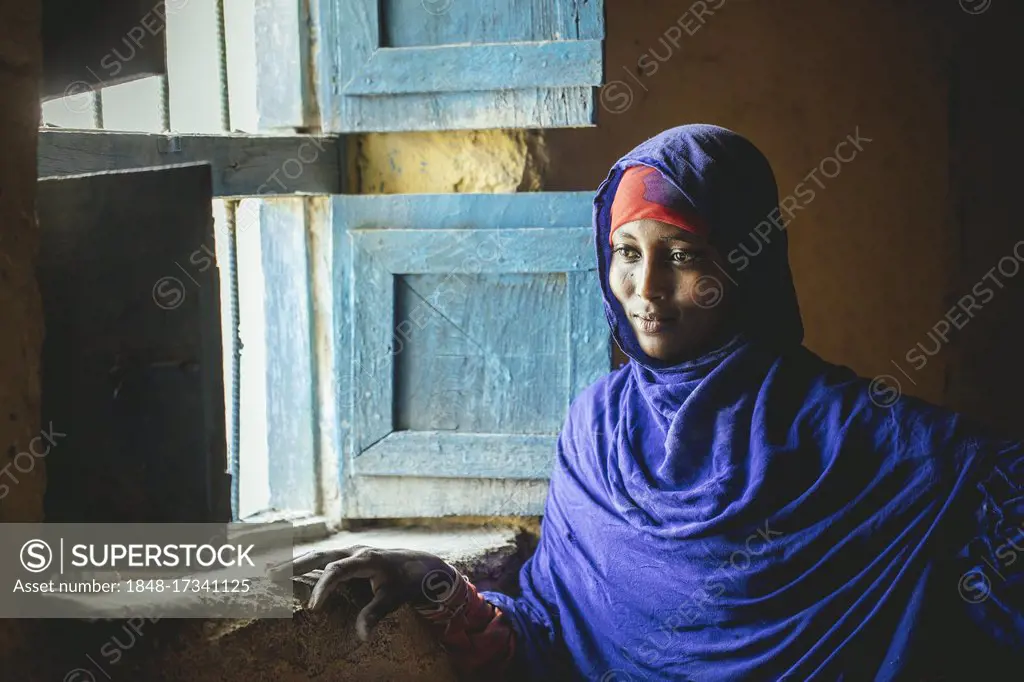 Frankincense dealer, in the premises incense of different quality grades and varieties is cleaned and sorted, Rahma, 17 years, Erigavo, Sanaag, Somali...