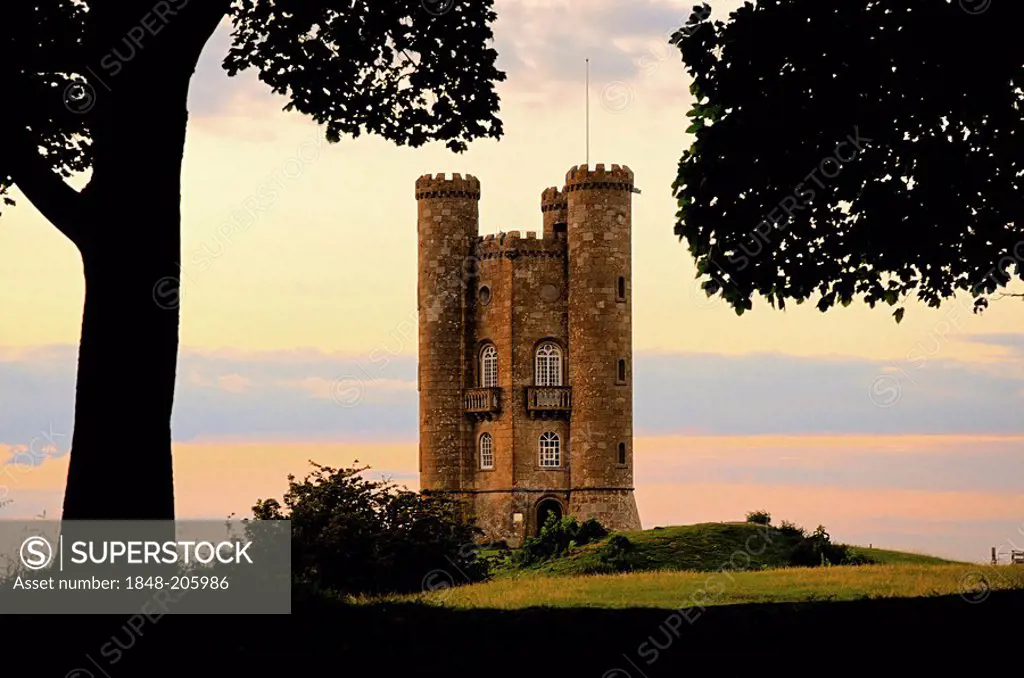 Beacon Tower, Broadway, Cotswolds, Worcestershire, England, Great Britain, Europe