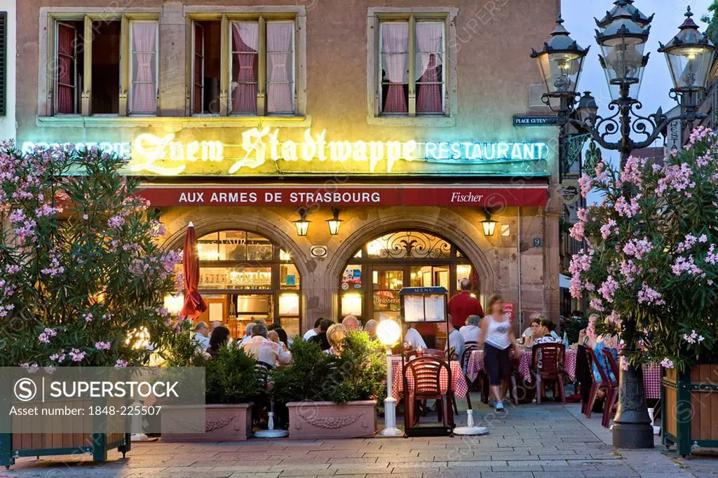 Restaurant, Gutenberg Square, Strasbourg, Alsace, France, Europe