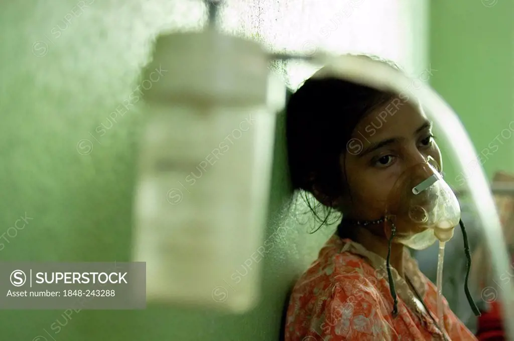 Jasmine Begum, 28 years old, 27 kg, multi-resistant TB, tuberculosis patient, Howrah, Hooghly, West Bengal, India