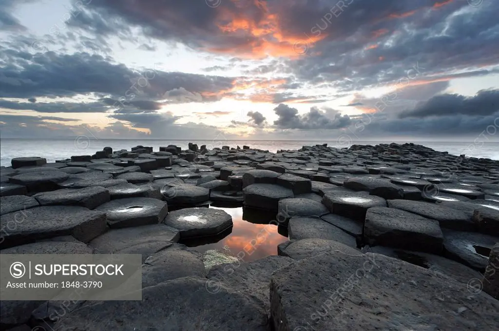 Sunset at the basalt columns of the Giant´s Causeway, Londonderry, North Ireland