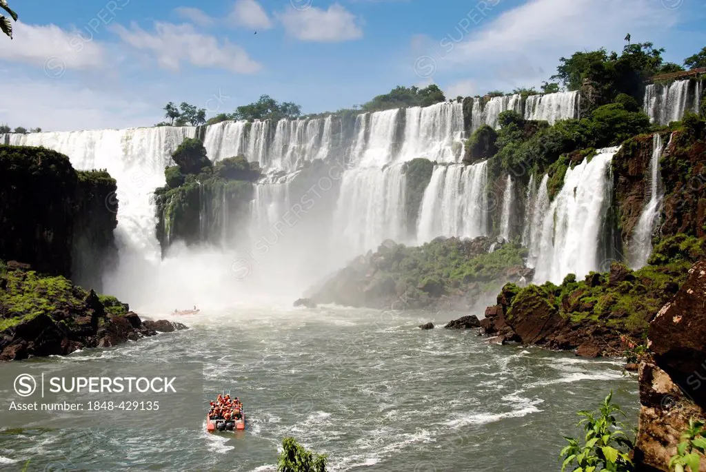 Iguazu Falls, riverbanks on the Argentinian side, Iguazu River, Argentina, South America