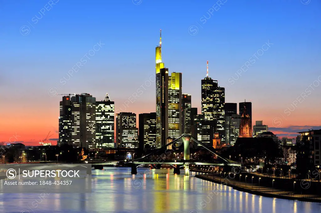 Frankfurt skyline seen from the east with Floesserbruecke bridge and Domturm tower on the right, Frankfurt am Main, Hesse, Germany, Europe
