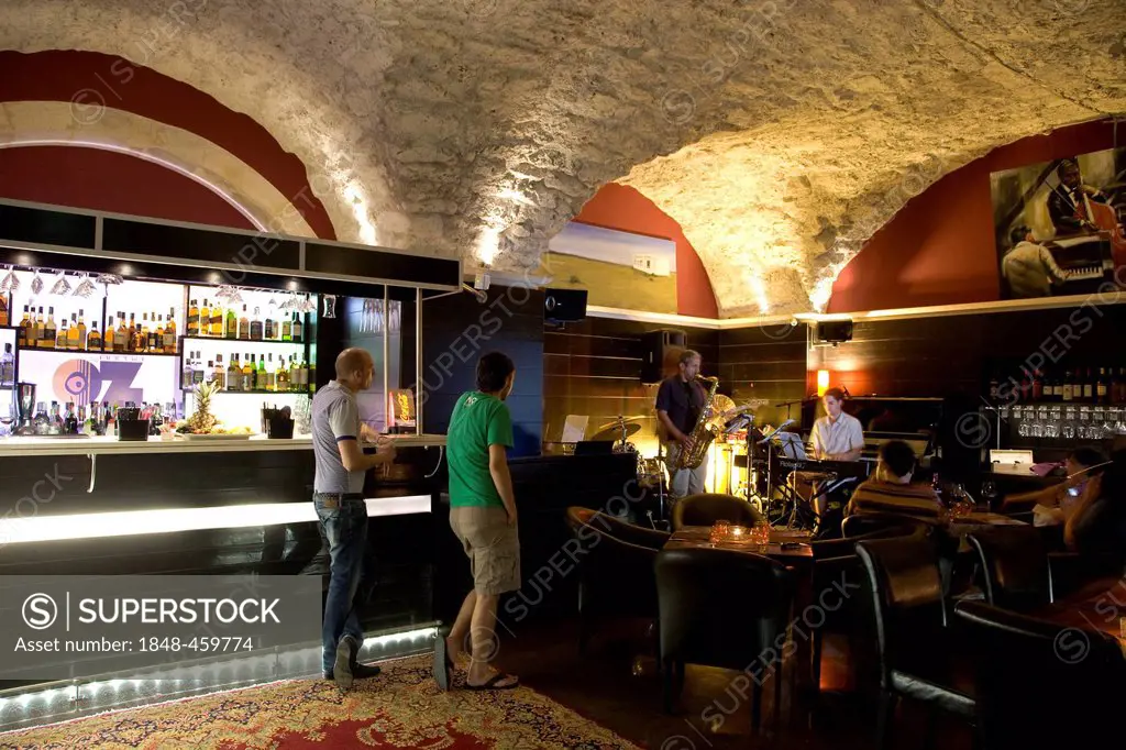 Oz Caffè Borgia, jazz club, lounge, nightlife, nightclub, old town of Siracusa, Sicily, Italy, Europe