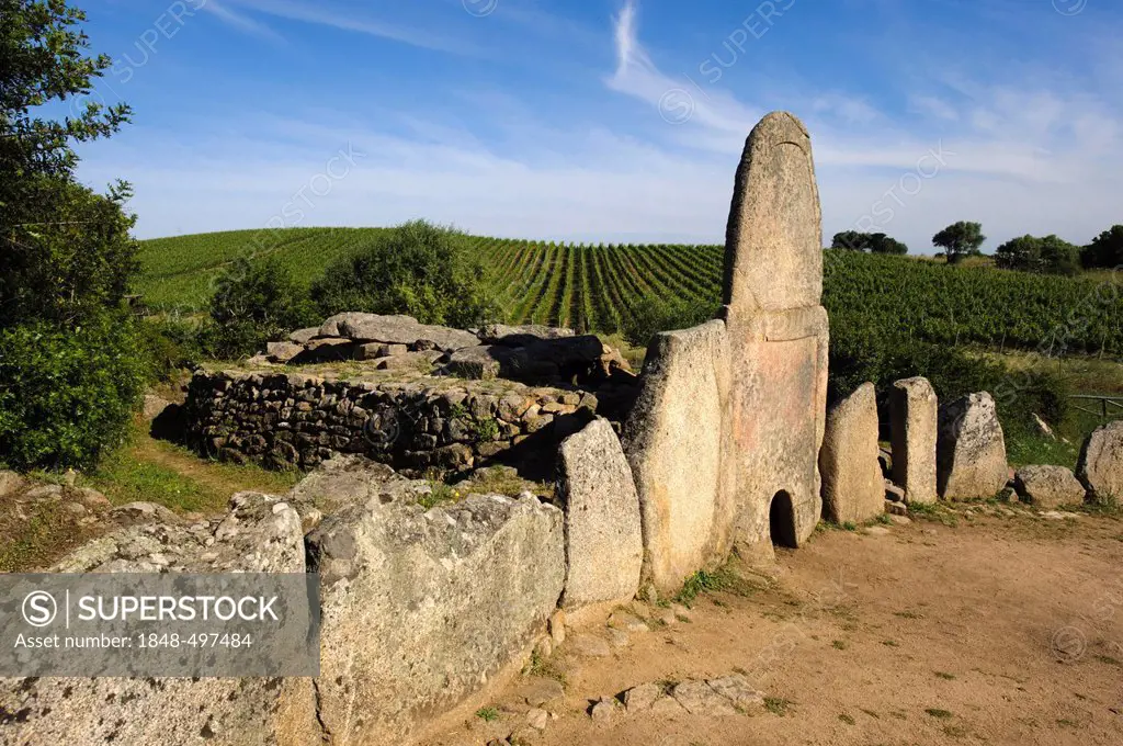 Giant's grave Coddu Vecchio, Tomba di Giganti Coddu Vecchiu or Coddu Eccju near Arzachena, Nuraghic culture, 2nd Millennium BC, Costa Smeralda, Olbia-...