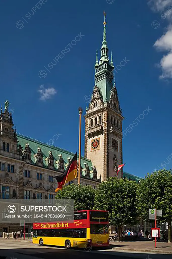 City Hall with city tour bus, Hamburg, Germany, Europe