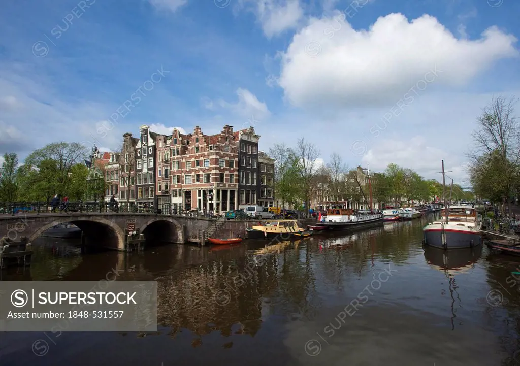 North Grachtengordel or Amsterdam Canal District, Prinsengracht canal corner Brouwer, Amsterdam, Holland, Netherlands, Europe