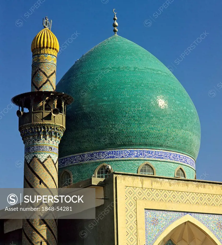 Green-domed mosque, minaret tower, Baghdad, Iraq, Middle East