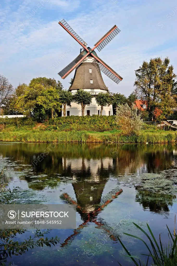 Johanna windmill in Wilhelmsburg, Hamburg, Germany, Europe