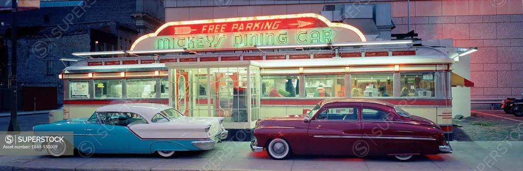 Diner with vintage cars in St. Paul, Minneapolis, USA