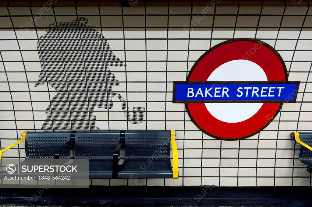 Baker Street tube station, silhouette of Sherlock Holmes, London, England, United Kingdom, Europe