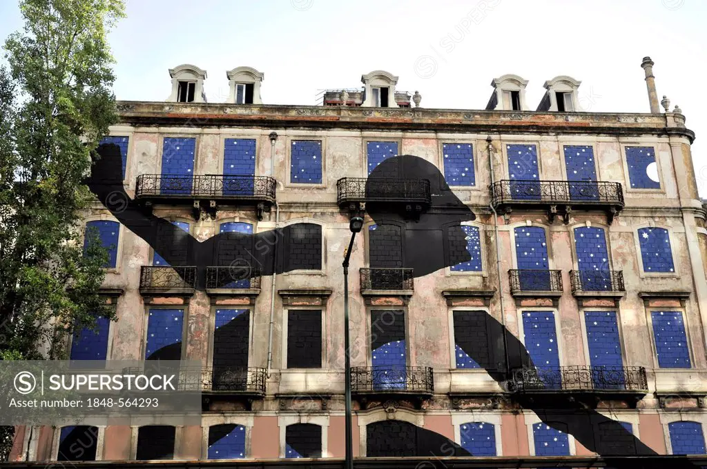 Graffiti, mural, on a facade, near Marques de Pombal, Lisbon, Portugal, Europe