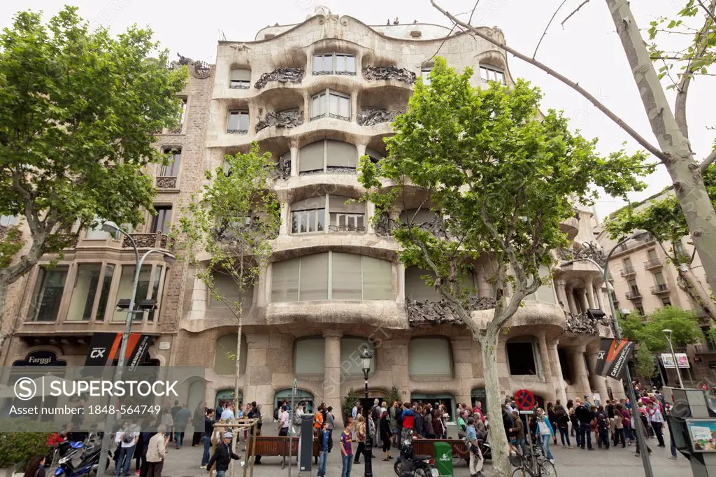 Casa Milà building by Antoni Gaudí, 1912, Barcelona, Catalonia, Spain, Europe