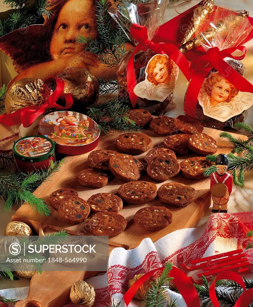 Brune Kager, brown Christmas cookies, Denmark