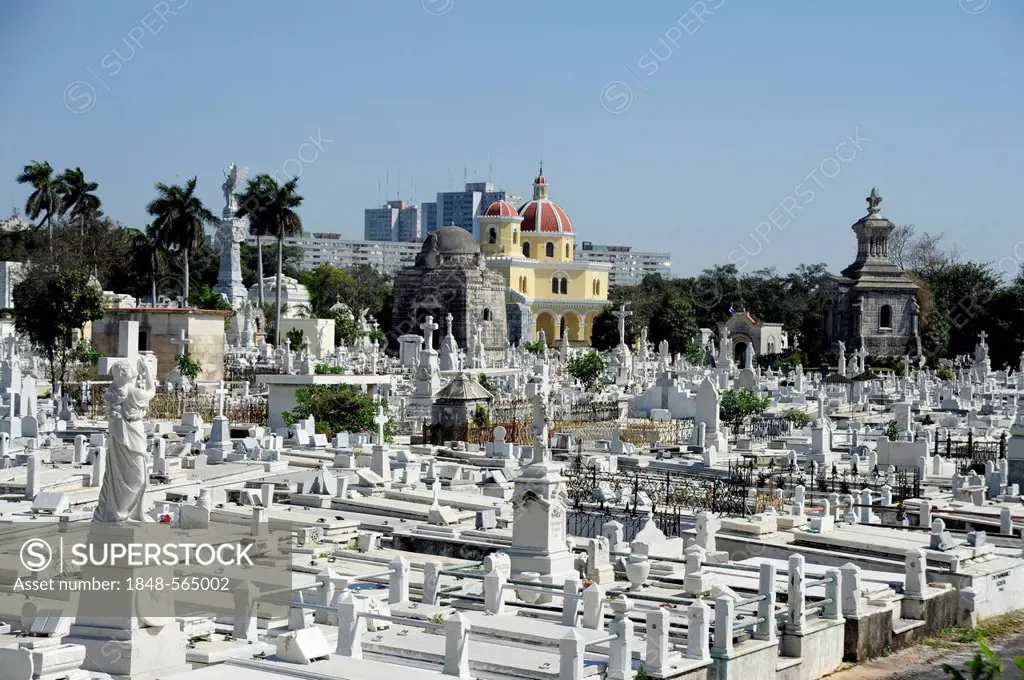 Cemetery, Cementerio Cristobal Colon, a national monument, city center of Havana, Habana Nueva Vedado, Cuba, Greater Antilles, Caribbean, Central Amer...