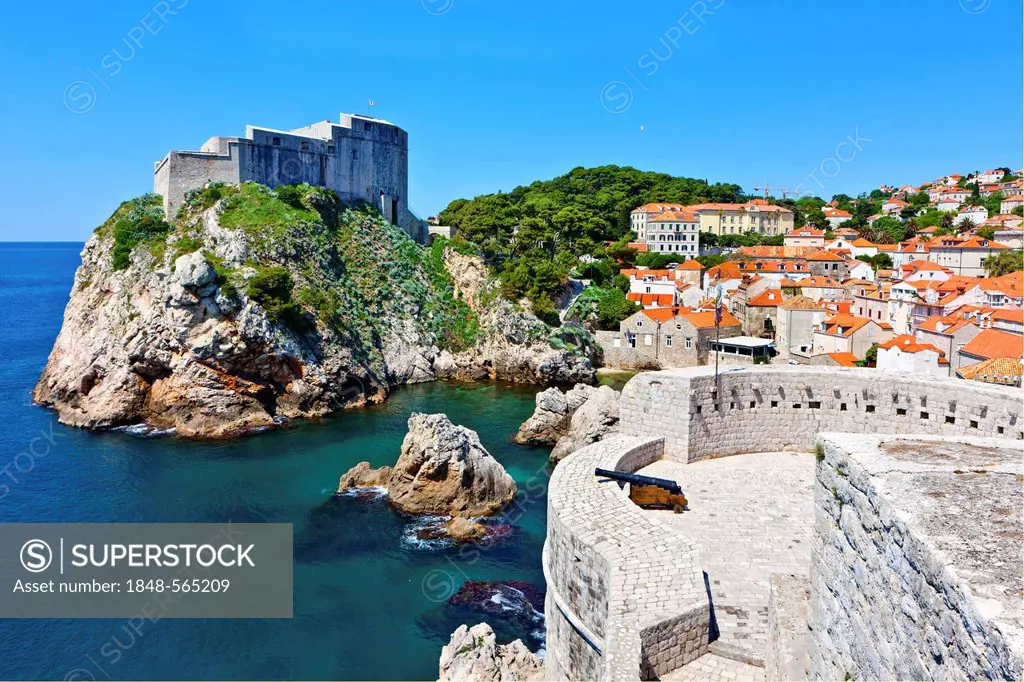 Fort Lovrijenac and the city walls of Dubrovnic, UNESCO World Heritage Site, central Dalmatia, Dalmatia, Adriatic coast, Croatia, Europe, PublicGround