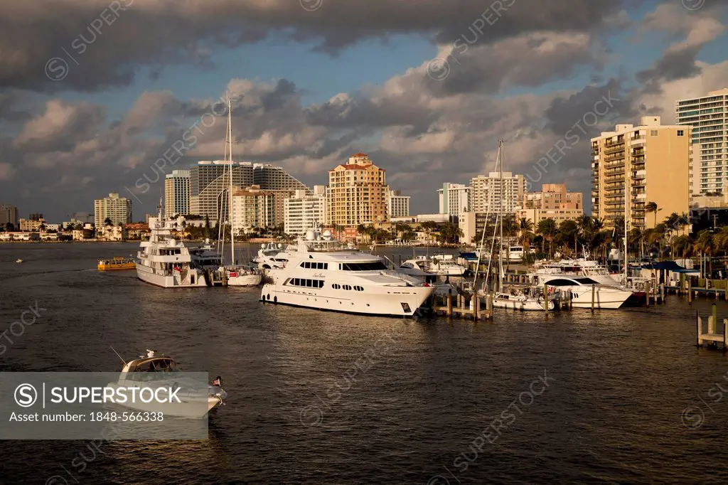 Yachts and canals, Fort Lauderdale, Broward County, Florida, USA