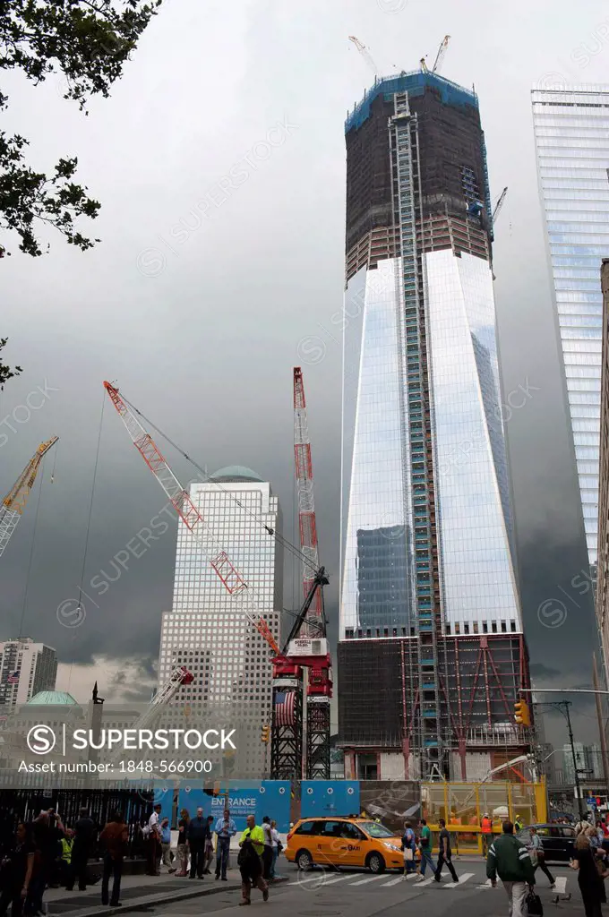 Construction site of a high-rise building, construction of a skyscraper, One World Trade Center, Freedom Tower, American Flag, 9-11 Memorial, Ground Z...