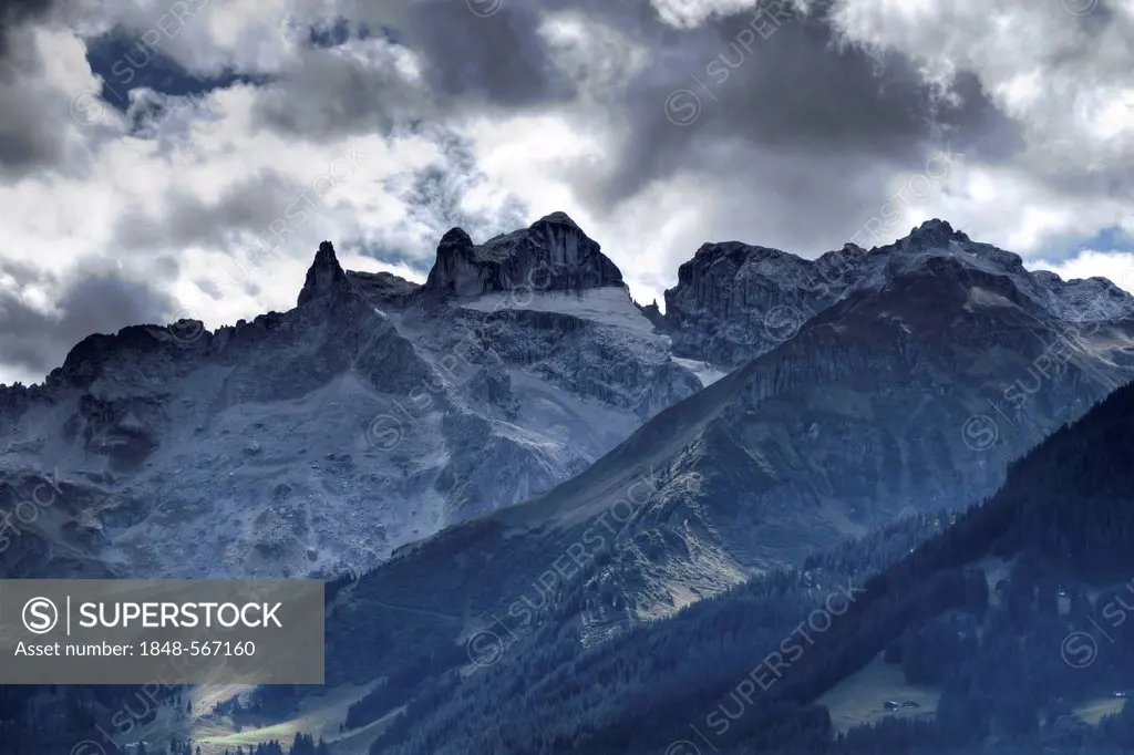 Dri Tuerm mountains, meaning three towers, Montafon, Raetikon mountain range, Vorarlberg, Austria, Europe