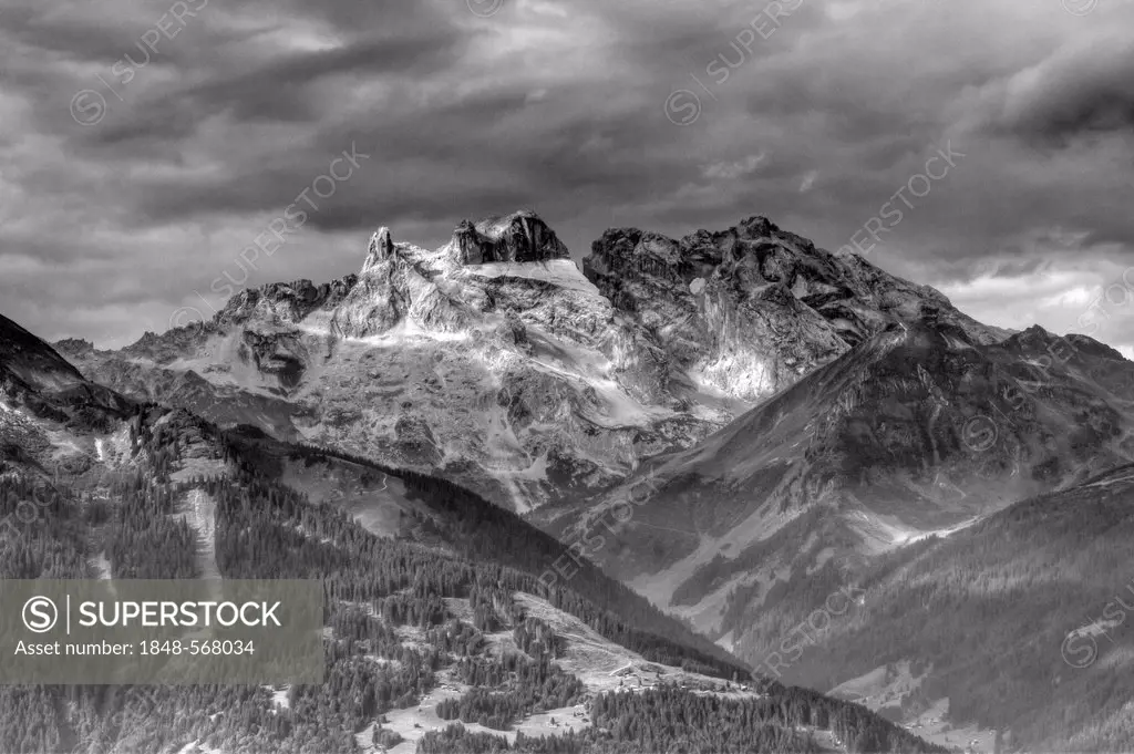 Dri Tuerm mountains, meaning three towers, black-and-white, Montafon, Raetikon mountain range, Vorarlberg, Austria, Europe