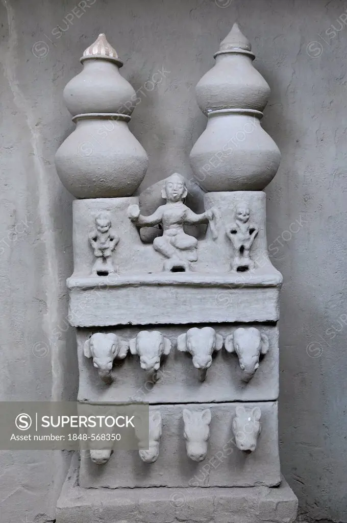 Adivasi altar, Swamimalai, Tamil Nadu, South India, India, Asia