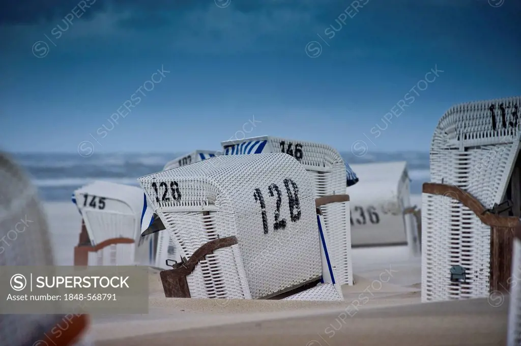 Beach chairs on the North Sea beach of Spiekeroog, East Frisia, Lower Saxony, Germany, Europe