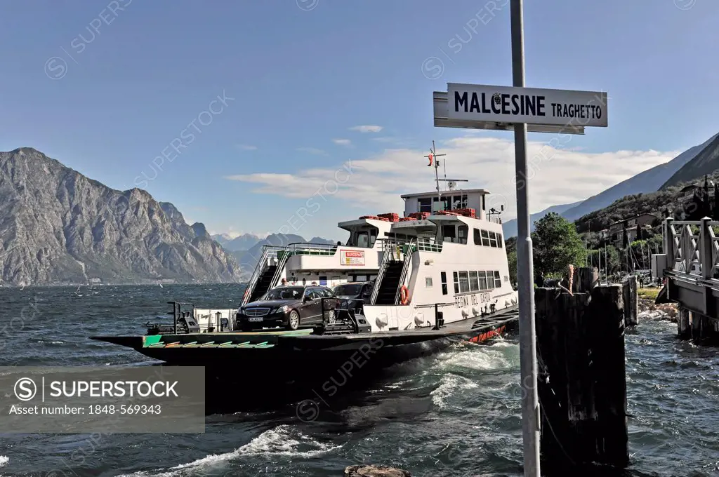 Car ferry, boat line, landing of Malcesine Traghetto, Malcesine, Lake Garda, Italy, Europe