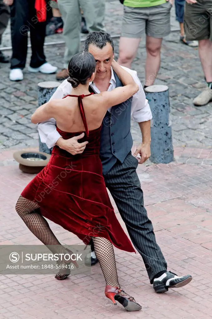 Tango dancers, San Telmo District, Plaza Dorrego, San Telmo Fair, Buenos Aires, Argentina, South America
