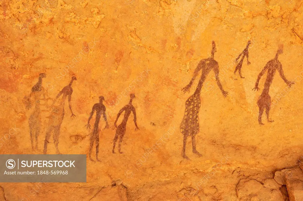 Painted people, neolithic rock art at Tin Meskis, Adrar n'Ahnet, Algeria, Sahara, North Africa