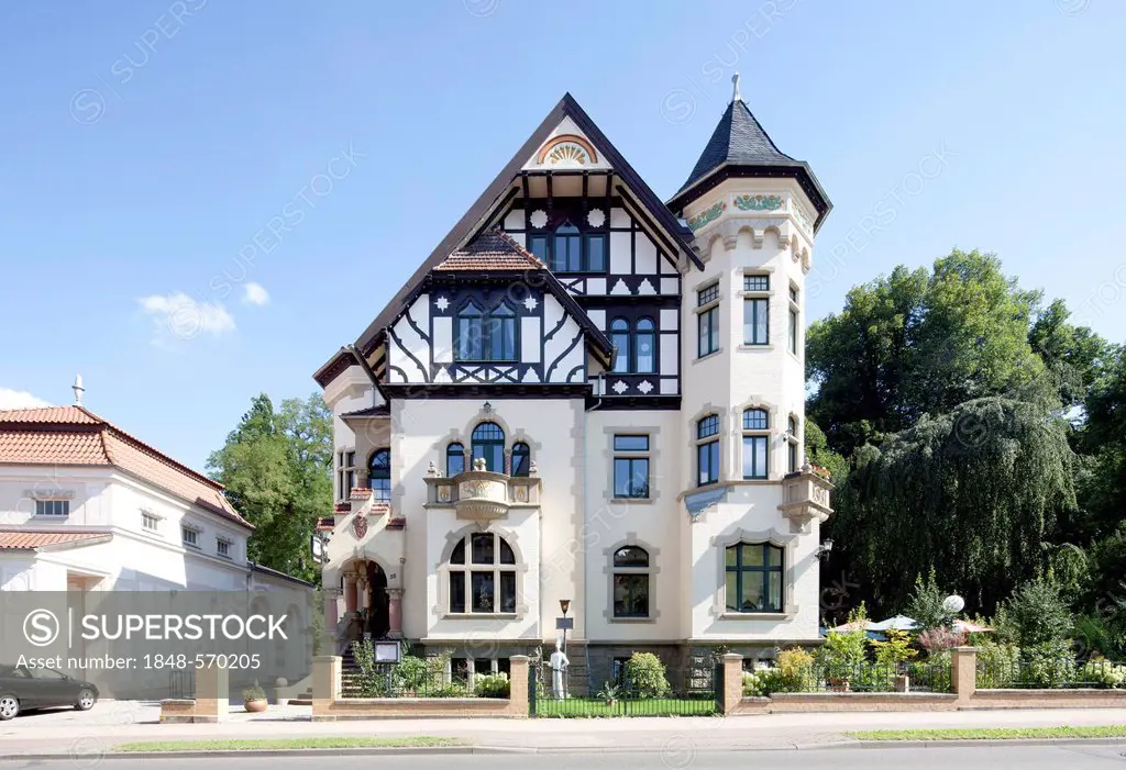 Urban villa, Wartburgallee street, Eisenach, Thuringia, Germany, Europe, PublicGround