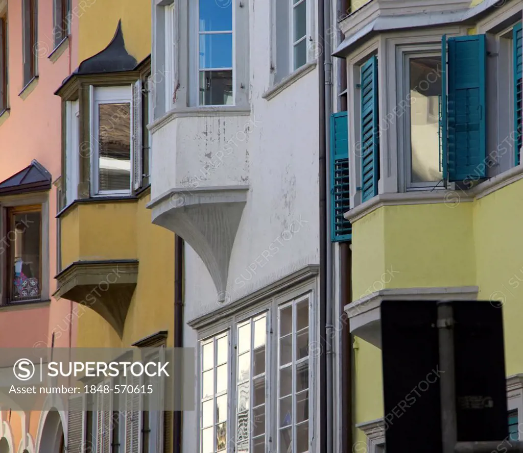 Bay windows, facades, historic centre of Bozen, Bolzano, South Tyrol, Italy, Europe