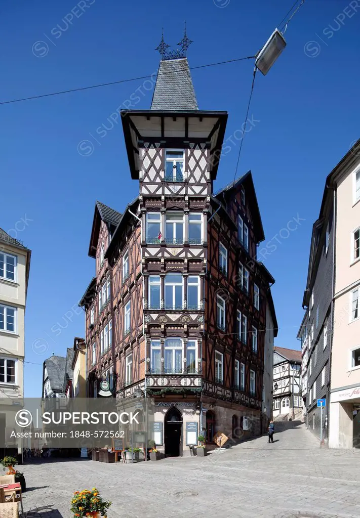 Commercial building on the market square, half-timbered house, Upper Town, Marburg, Hesse, Germany, Europe, PublicGround