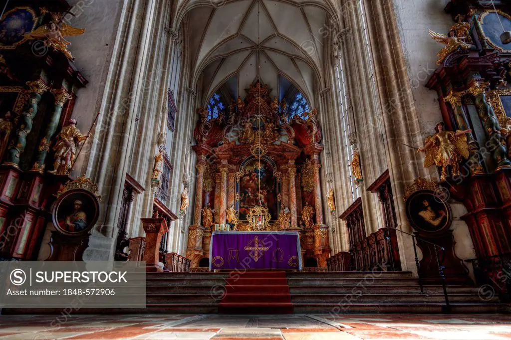 Interior view, altar of the Piaristen Church in Krems, Wachau Region, Forest Quarter, Lower Austria, Austria, Europe