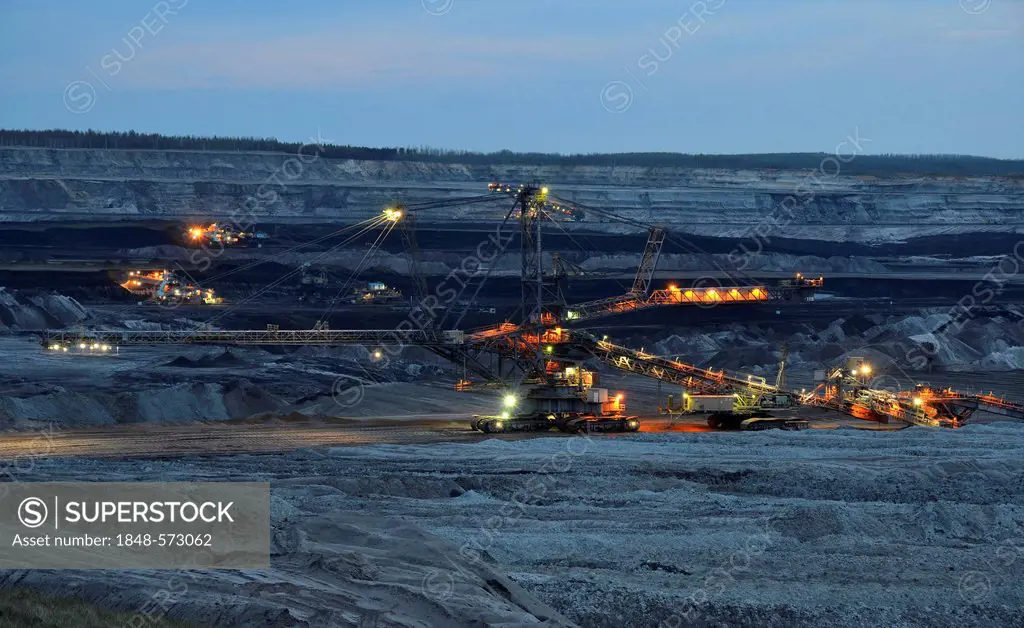 Open cast lignite mining, Vereinigtes Schleenhain colliery, Saxony, Thuringia, Germany, Europe