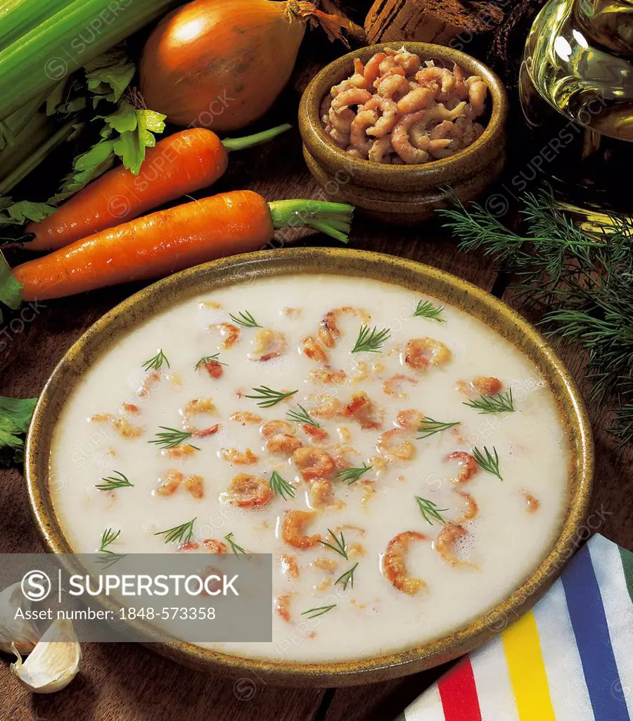 Crab soup with onion, carrot, leek and celery, fish carcasses, Norway