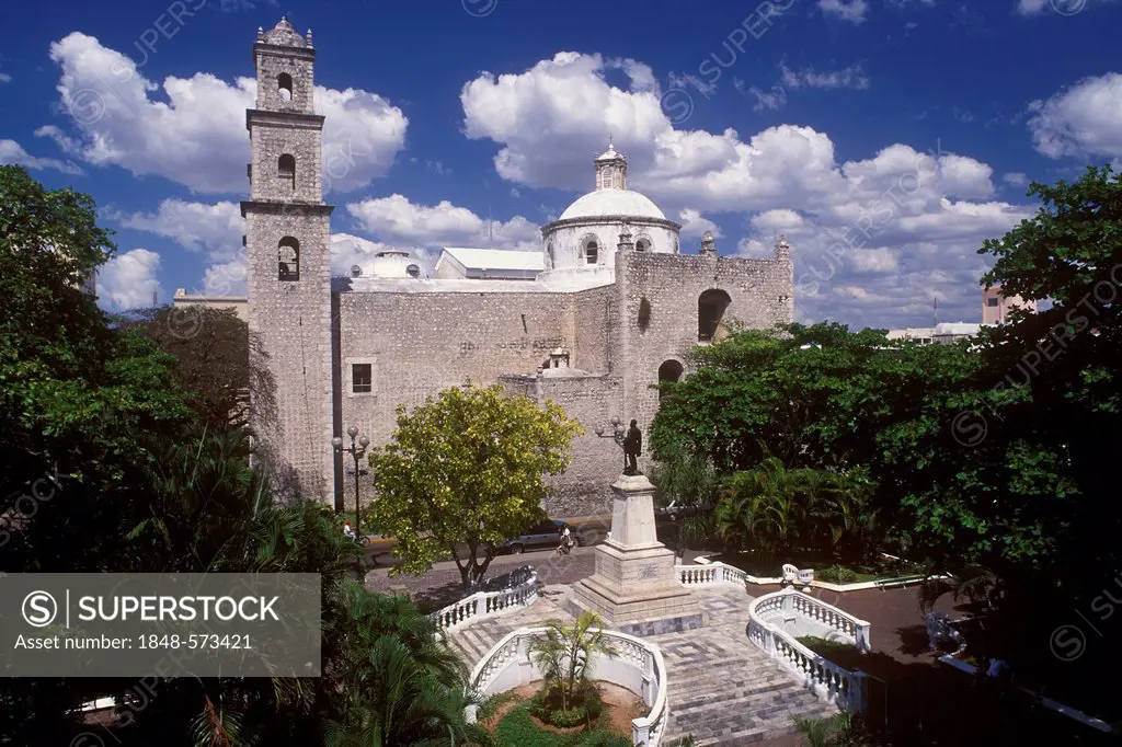 Iglesia del Jesús, Jesus Church, Plaza Hidalgo, Merida, Yucatan, Mexico, North America