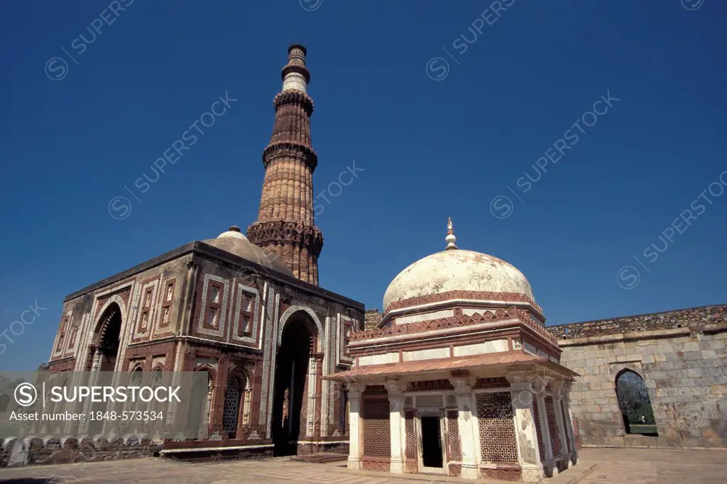 Qutb Minar minaret, UNESCO World Heritage Site, New Delhi, North India, India, Asia