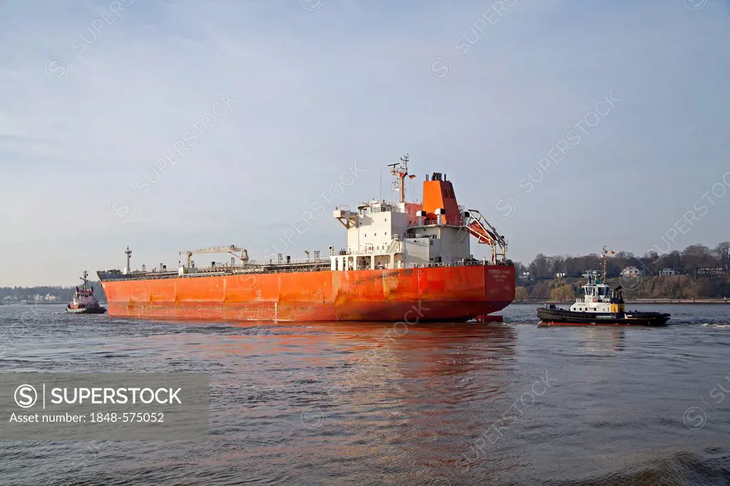 Container ship, tugboat, Elbe River, Hamburg, Germany, Europe