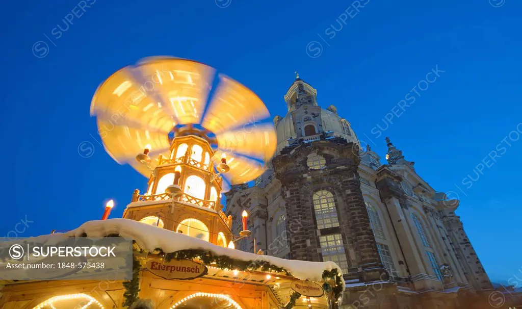 Christmas pyramid at the Frauenkirche, Church of Our Lady, Dresden, Saxony, Germany, Europe