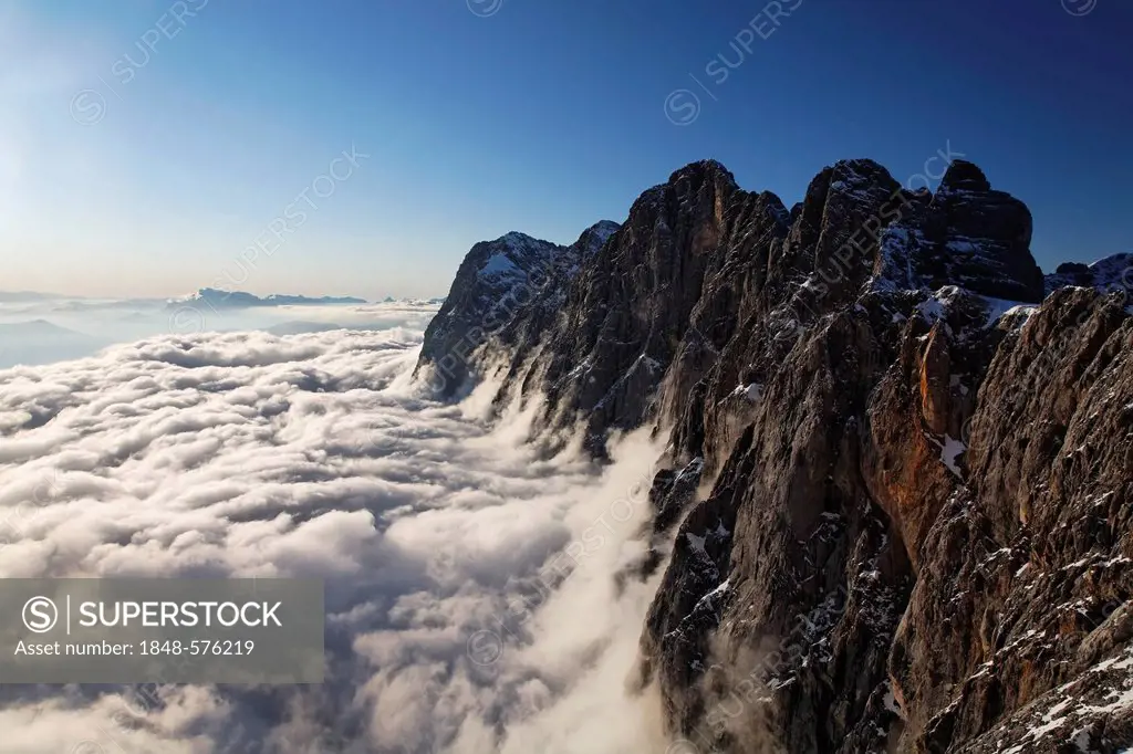 Hoher Dachstein mountain, view from the summit station of the cableway on Hunerkogel mountain, Dachstein Mountains, Ramsau, Styria, Austria, Europe