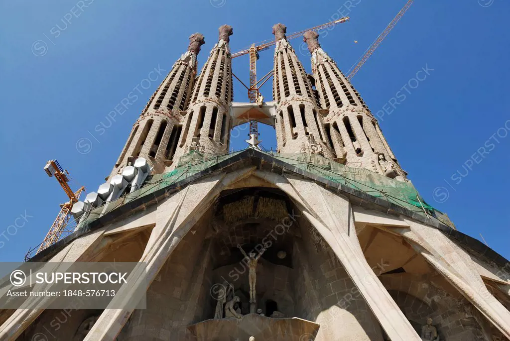 Passion Facade, La Sagrada Família, Basílica i Temple Expiatori de la Sagrada Família, Basilica and Expiatory Church of the Holy Family, Antoni Gaudí,...