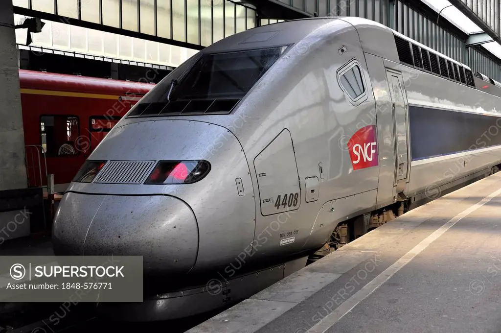 TGV, French high speed train, Stuttgart to Paris service, central station, Stuttgart, Baden-Wuerttemberg, Germany, Europe