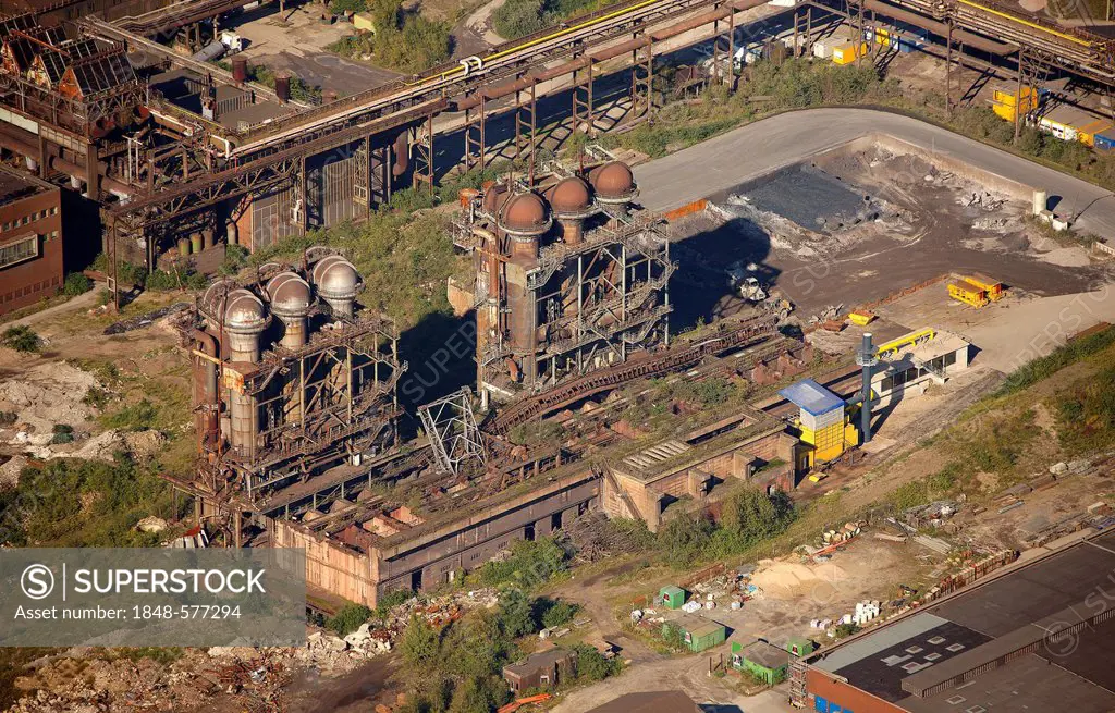 Aerial view, demolition of an old ThyssenKrupp blast furnace, Duisburg, Ruhr Area, North Rhine-Westphalia, Germany, Europe