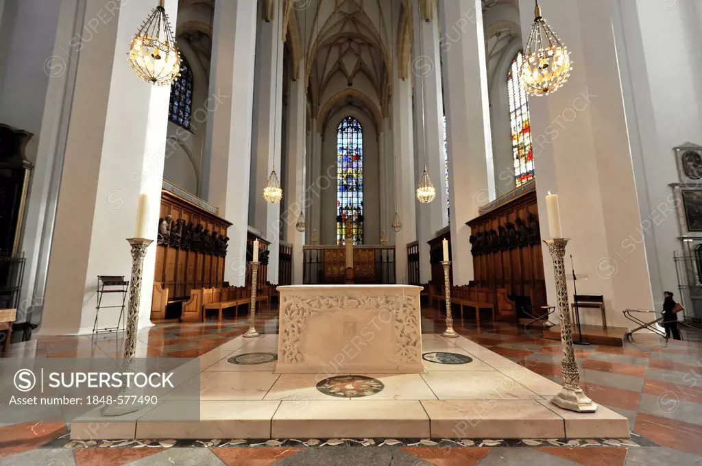 Interior view, altar area, Frauenkirche, Church of Our Lady, Munich, Bavaria, Germany, Europe