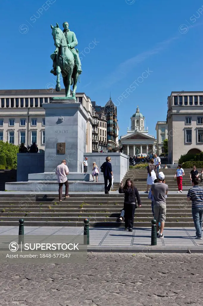 Equestrian statue of Albert, in front of the Place Royale, Place de l'Albertine, Brussels, Belgium, Benelux, Europe