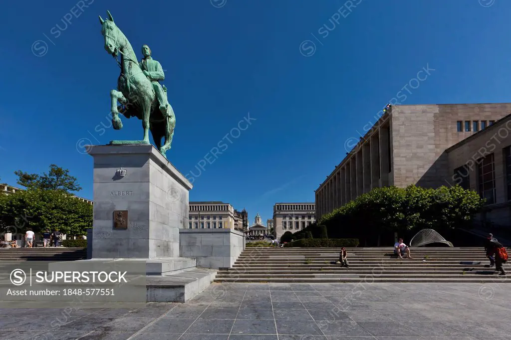Equestrian statue of Albert, in front of the Place Royale, Place de l'Albertine, Brussels, Belgium, Benelux, Europe