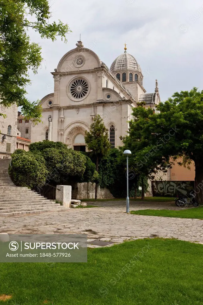 Katedrala svetog Jakova, Cathedral of St. James, UNESCO World Heritage Site, Sibenik, central Dalmatia, Adriatic coast, Europe, PublicGround