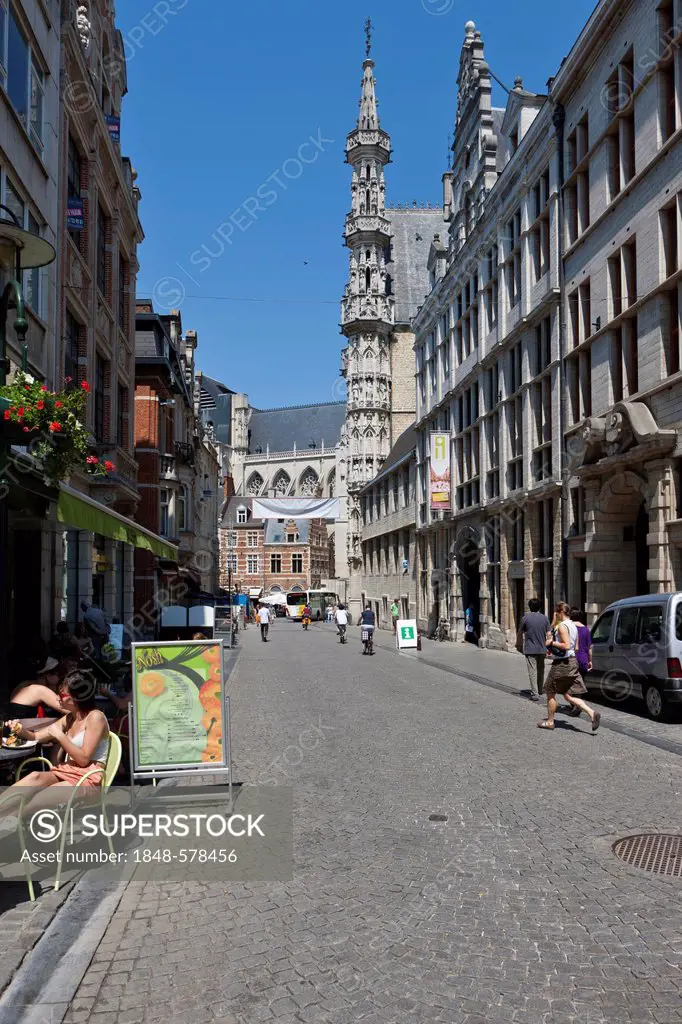 The Gothic town hall on Grote Markt square and street cafes, Leuven, Belgium, Europe