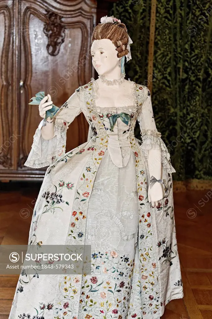 Female figure, dressed in Rococo style, Kasteel Hoensbroek, Limburg, The Netherlands, Europe